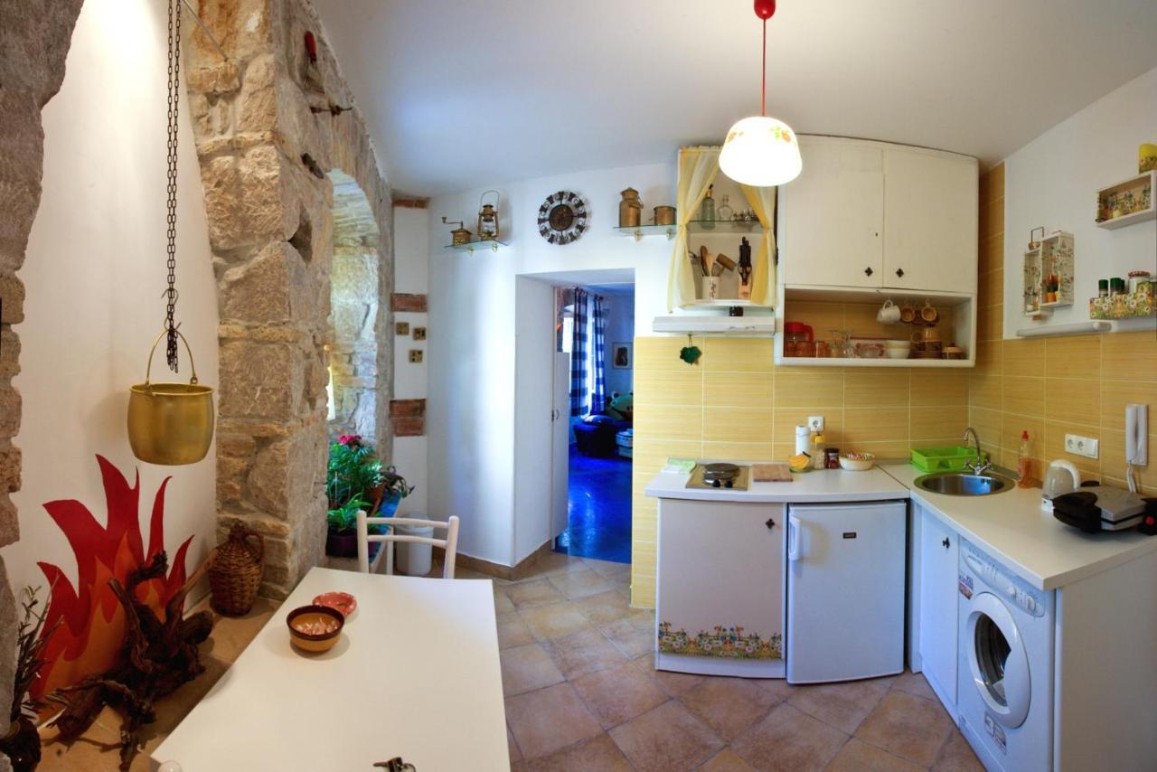 Studio Apartment Sretna Split Ngoại thất bức ảnh